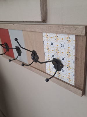 Decorative wall hook like new, light use