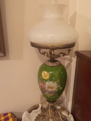 Antique lamp 1960 like new with green porcelain and bronze base