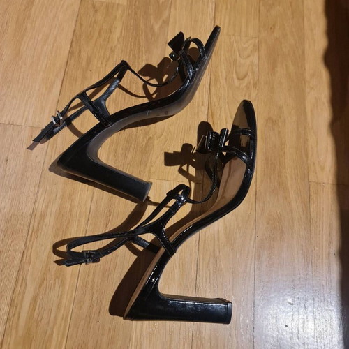 Vicenza sandals size 40 like new, black, 10cm heel