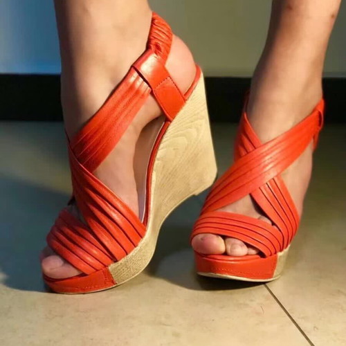 Italian orange platform sandals like new, 11 cm heel