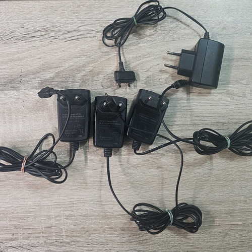 Chargers and headphones Nokia, Sony Ericsson, Samsung, Motorola, Alcatel used