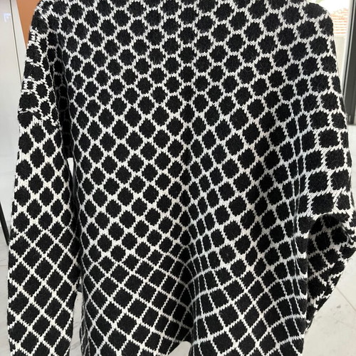 Tailor Made sweater like new, size S, impressive design