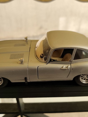Bburago Jaguar E-Type Coupé 1961 μοντέλο αυτοκινήτου κλίμακα 1:18