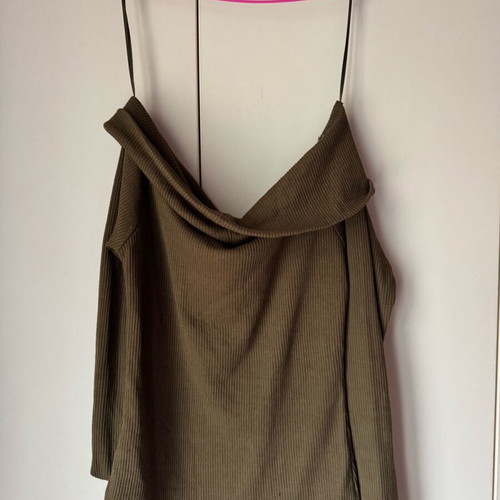 Gina Tricot thin off-shoulder pullover like new, green, size S