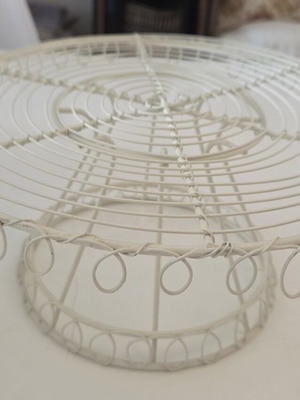 Vintage Metal Footed Wire Cake Stand Cream Ivory