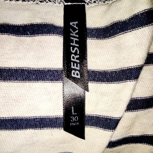 Striped Slouchy Crop Top Bershka like new, beige with blue stripes