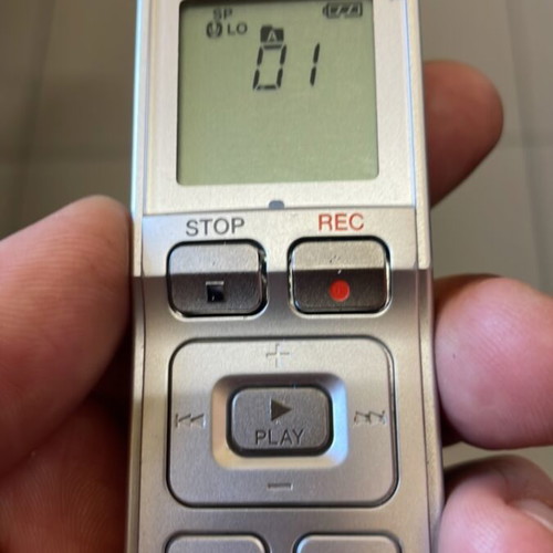 Olympus VN 5500pc digital voice recorder like new, journalistic