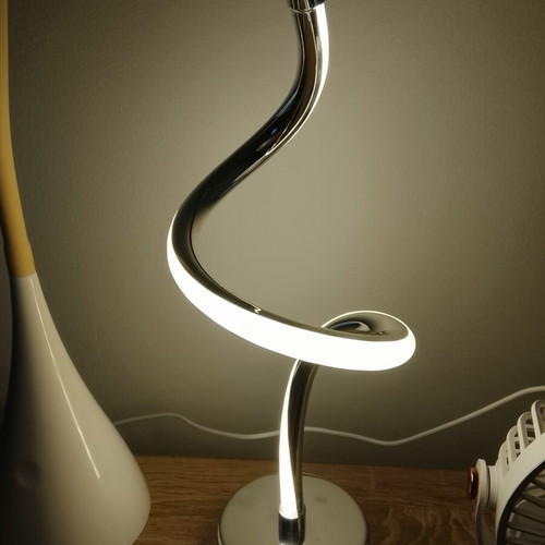 Modern LED table lamp with 3 white shades
