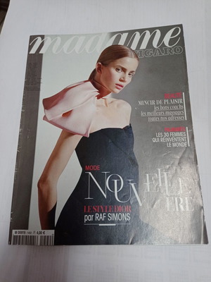 Madame Figaro magazine used, issue 1492, 2013