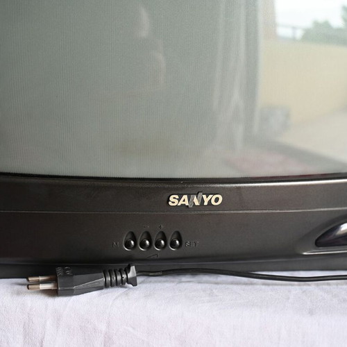 Sanyo CRT TV used, 15 inch, model C1461TX-C