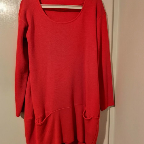 Sisley knitted dress like new with 30% wool, red orange, size M