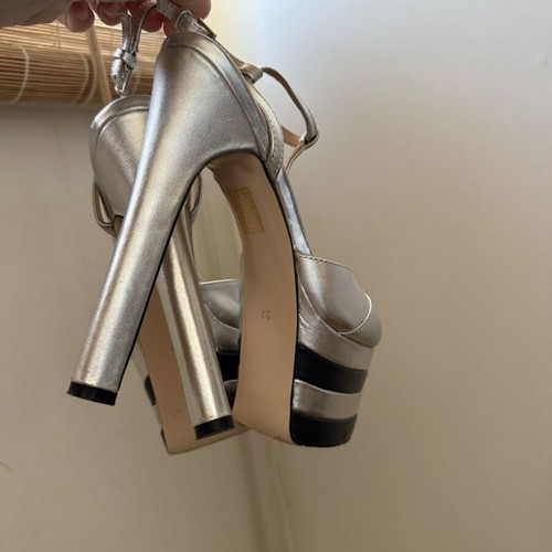 Nak leather high heels like new, silver, size 37