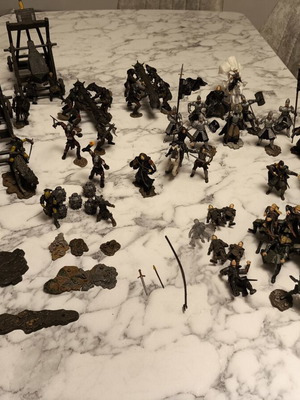 LOTR Armies of Middle-Earth Playmates σετ φιγούρες με πολιορκητικούς καταπέλτες