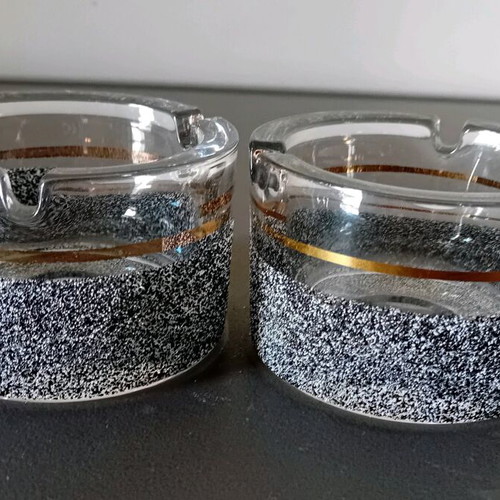 Ouzo Glasses and Ashtrays vintage, like new set of 5 glasses and 2 ashtrays