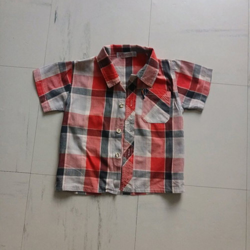 Red shirt like new for ages 3-4, sizes 92-98 cm