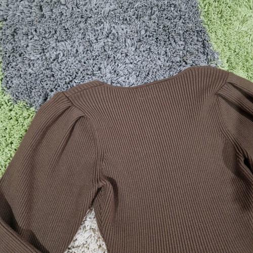Zara women's knitwear with peplum and puff sleeves like new