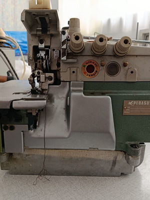 Pegasus Industrial Overlock sewing machine, 4-thread, Japanese professional