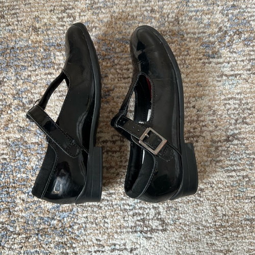 Clarks Ballerina Shoes Size 28 Used Black Patent Leather With Low Heel
