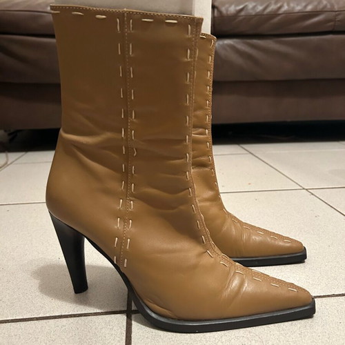 Haralas women's leather boots like new, size 37, beige