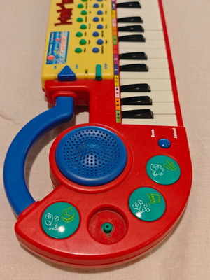 Bontempi children's keyboard used with minor wear