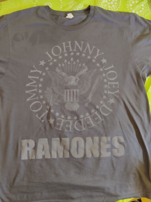 Ramones T Shirt Anvil gray XL like new