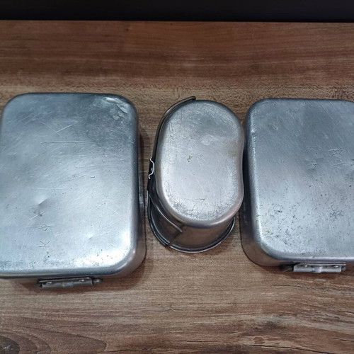 English army canteens used, set of 3, aluminum 1945