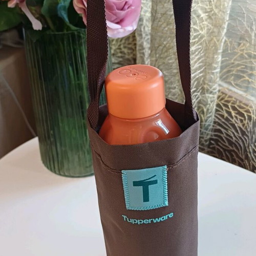 Bottle holder 500 ml and 750 ml Slim Tupperware new without bottle