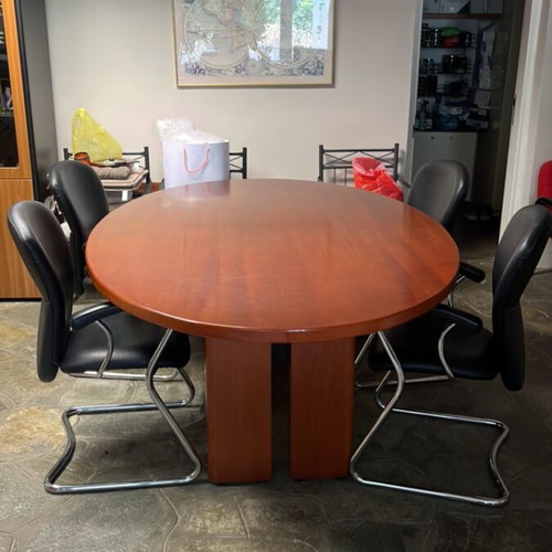 Conference table and 4 metal leather chairs used