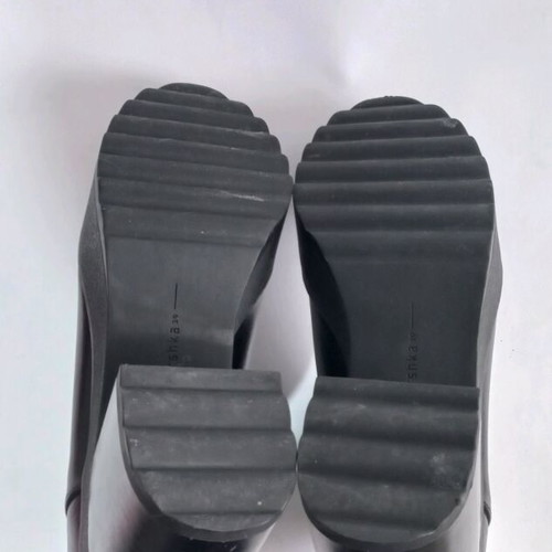 Bershka women's shoes black like new, size 39