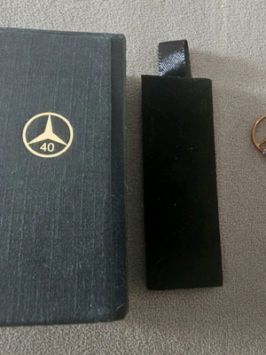 Mercedes gold lapel pin with 2 sapphires new