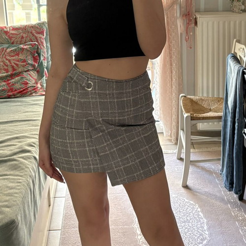 Checked skirt H&M like new, size M 38 10, black and grey