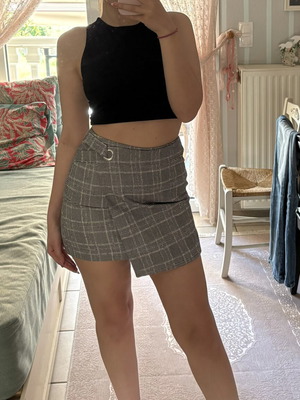 Checked skirt H&M like new, size M 38 10, black and grey