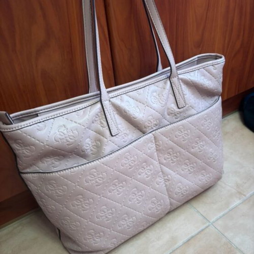 Guess shoulder bag, baby pink, spacious with detachable wallet pouch