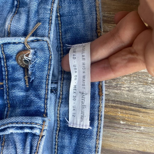 Stradivarius Slim Fit High Rise Blue Jeans like new, size L