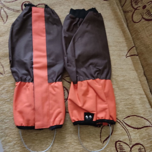 Gaiters new with side opening and high visibility orange inserts