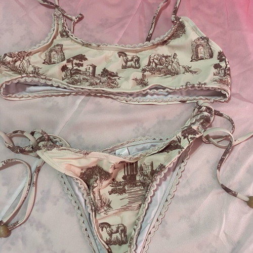 Swimsuit set like new, sizes S and M, pack of 3