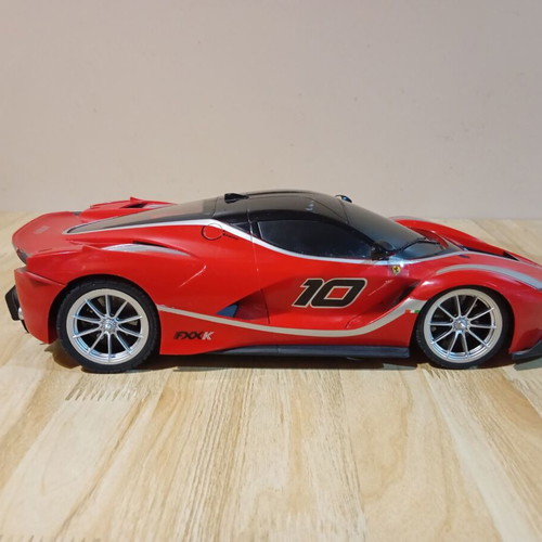 Ferrari Fxxk remote control car like new, scale 1:12