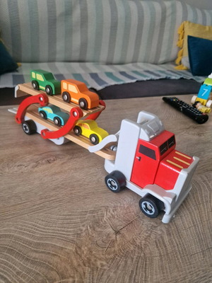 Wooden kids toy truck with cars like new