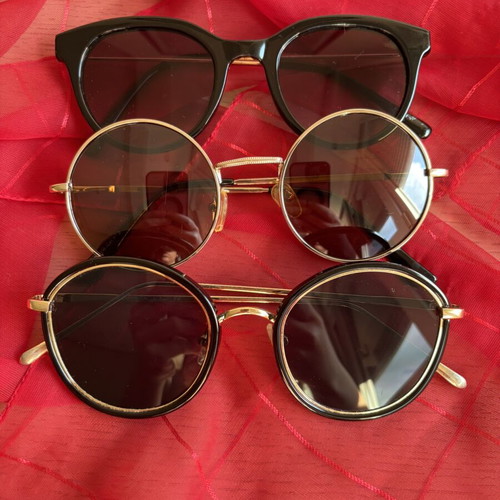Women's sunglasses used, black and brown colors