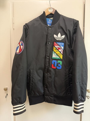 Adidas Original bomber jacket like new, size small, black