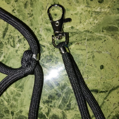 Black lanyard like new without plastic phone holder