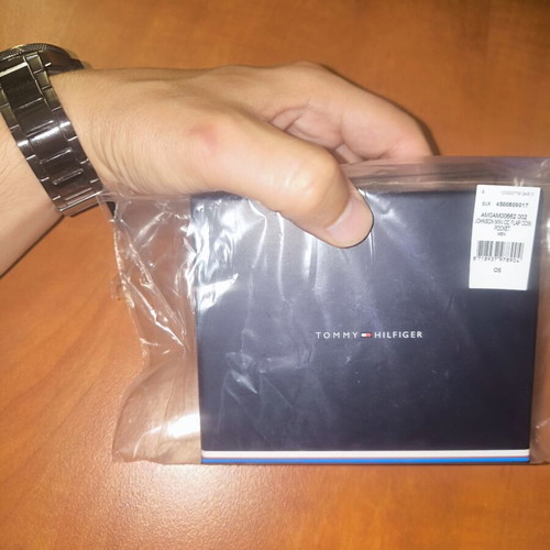 Tommy Hilfiger Johnson Mini CC Flap & Coin Pocket Wallet new, black leather