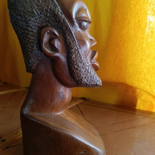 Traditional African Wood Carving Bust like new