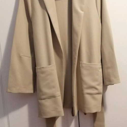 Pink Woman women's jacket new, beige, loose fit with belt