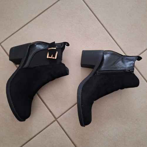 Nikki Me black pumps like new size 37