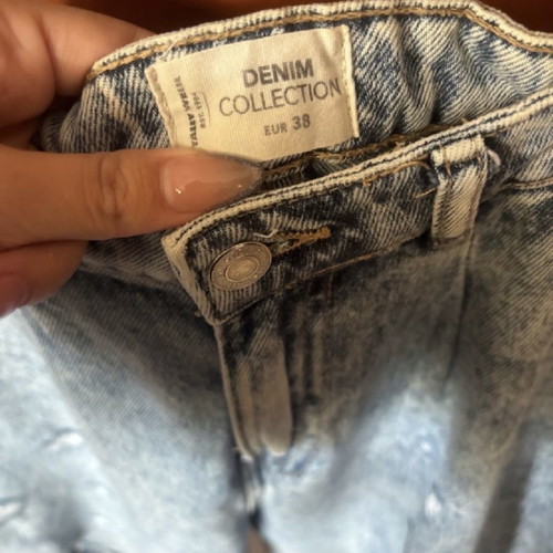 Mom jeans size 38