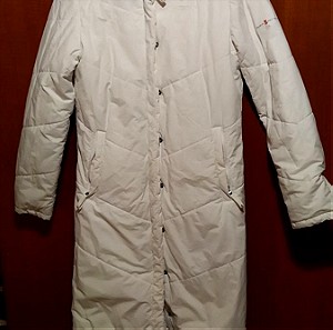 Χειμερινό μπουφάν λευκό πολύ ζεστό σε πολύ καλή κατασταση νούμερο small καλύπτει και medium 40€!