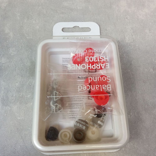 Samsung ear pads pack for earphones like new