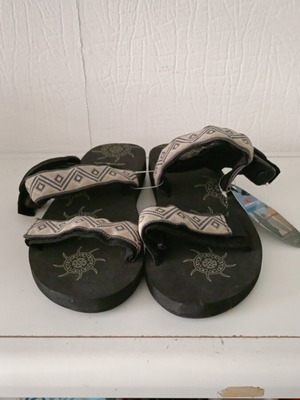 O'Neill sandals new, velcro closure, size 42, black
