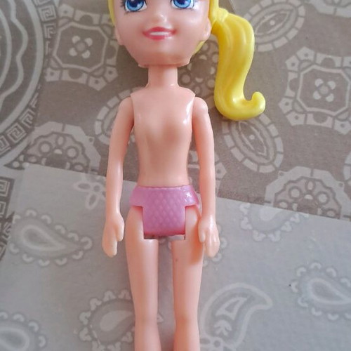 Polly Pocket Mattel 2011 like new without clothes